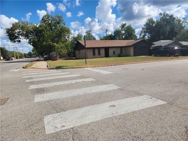 1801 Langford Street, College Station, TX 77840