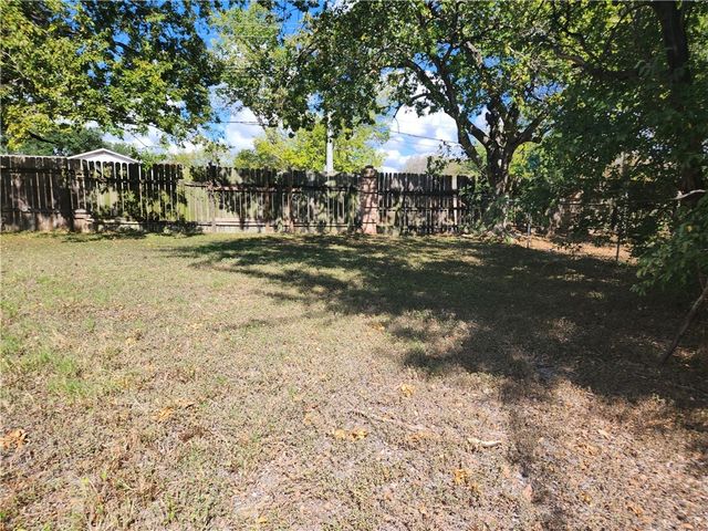 1801 Langford Street, College Station, TX 77840