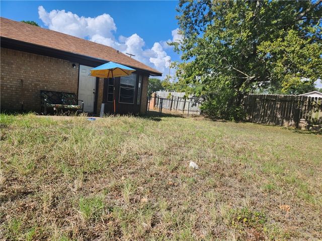 1801 Langford Street, College Station, TX 77840