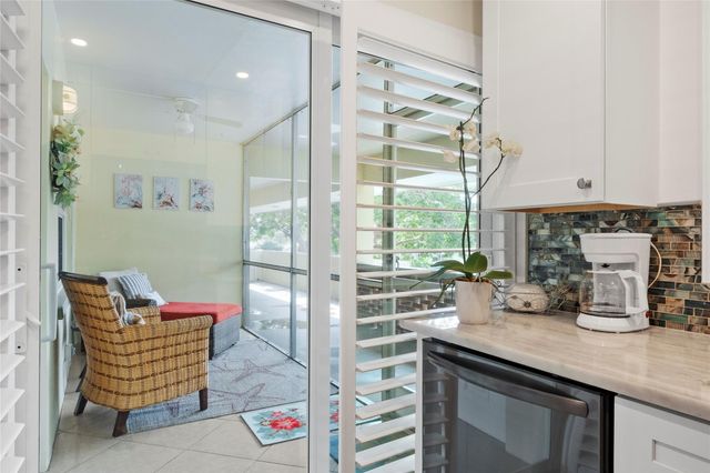 1340 NE 28th Avenue 242, Pompano Beach, FL 33062