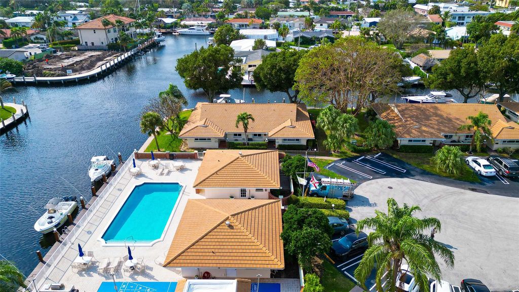 1340 NE 28th Avenue 242, Pompano Beach, FL 33062