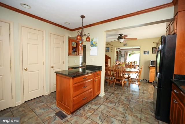 1740 FAIRMOUNT RD, Hampstead, MD 21074