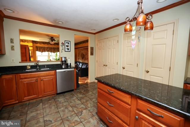1740 FAIRMOUNT RD, Hampstead, MD 21074