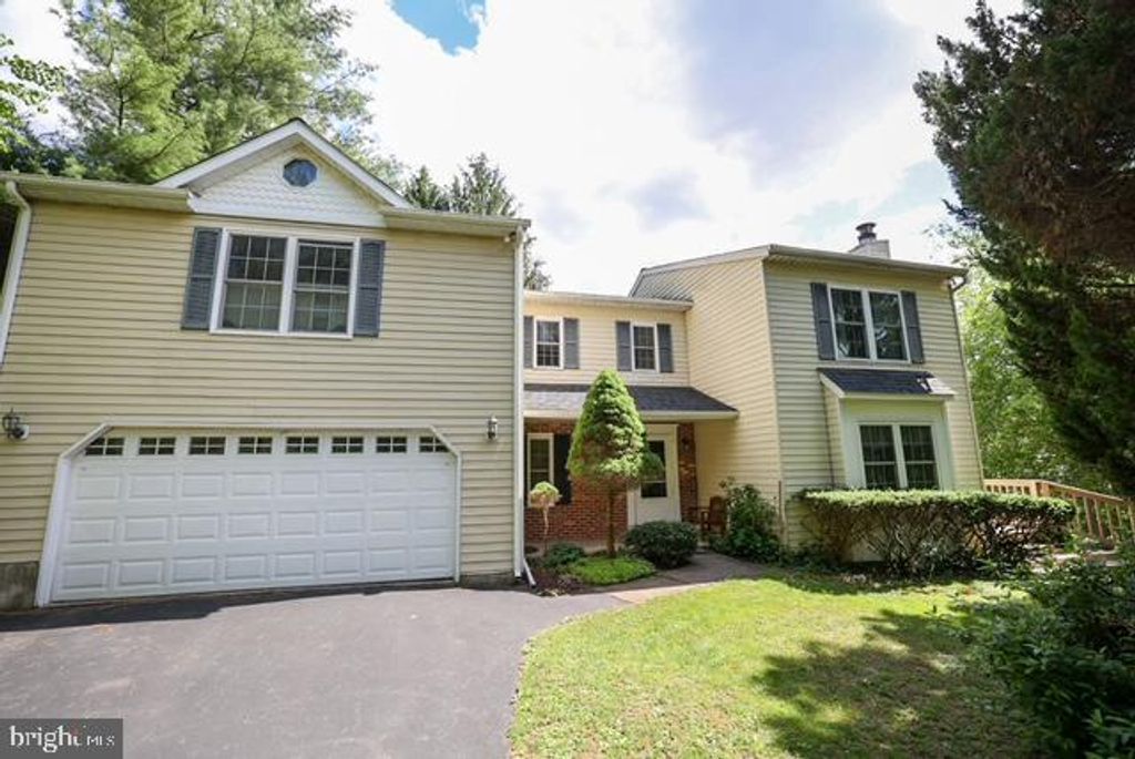 1740 FAIRMOUNT RD, Hampstead, MD 21074