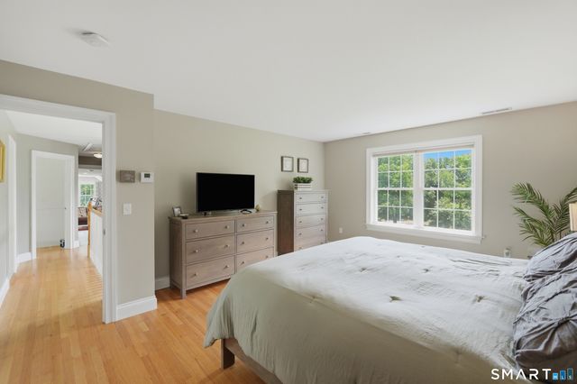 25 Charter Oak Drive, Cheshire, CT 06410