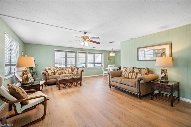 5751 Hyacinth RD, Venice, FL 34293