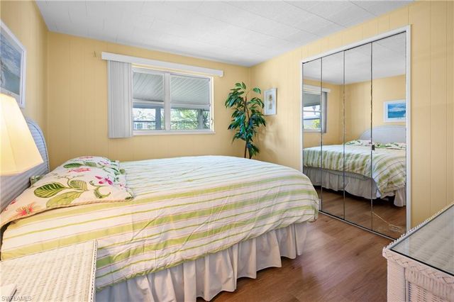 5751 Hyacinth RD, Venice, FL 34293