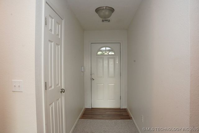 11722 S Gum Avenue, Jenks, OK 74037