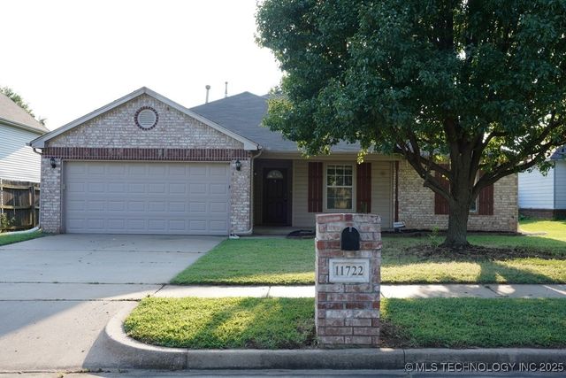 11722 S Gum Avenue, Jenks, OK 74037
