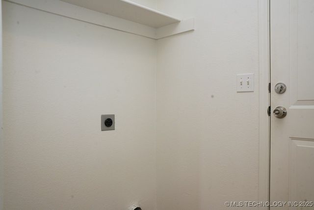 11722 S Gum Avenue, Jenks, OK 74037