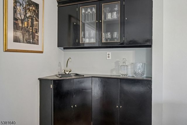 2 Blacksmith Rd, Readington Twp., NJ 08889