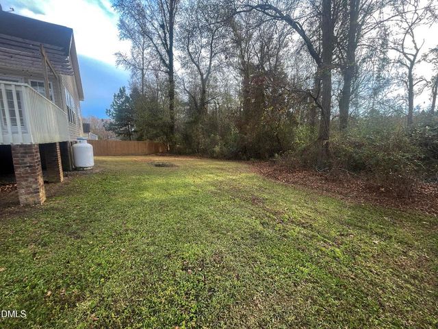 282 Braddock Drive, Lillington, NC 27546