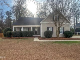 282 Braddock Drive, Lillington, NC 27546