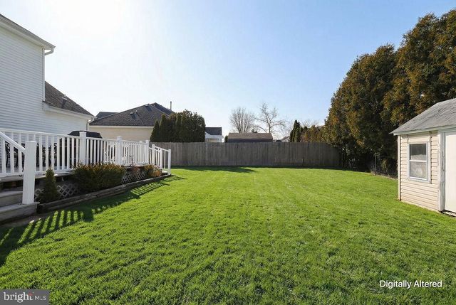 337 LEEWARD RD, Manahawkin, NJ 08050