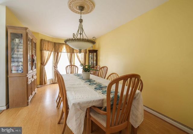 337 LEEWARD RD, Manahawkin, NJ 08050