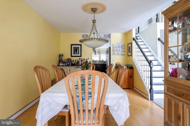 337 LEEWARD RD, Manahawkin, NJ 08050