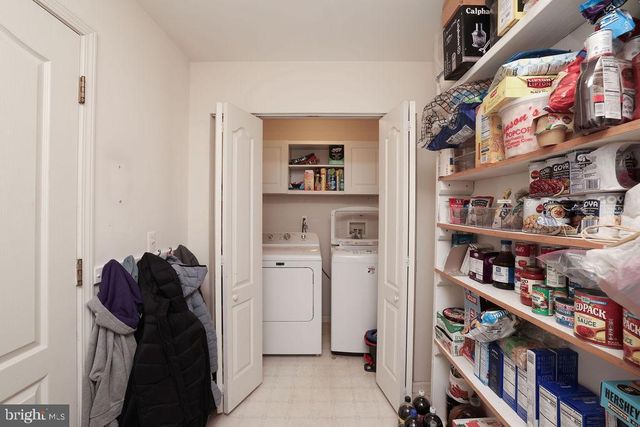 337 LEEWARD RD, Manahawkin, NJ 08050