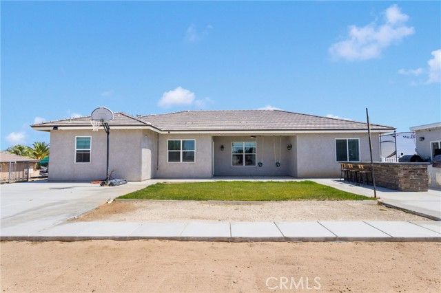 8522 H Avenue, Hesperia, CA 92345