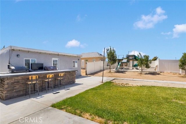 8522 H Avenue, Hesperia, CA 92345