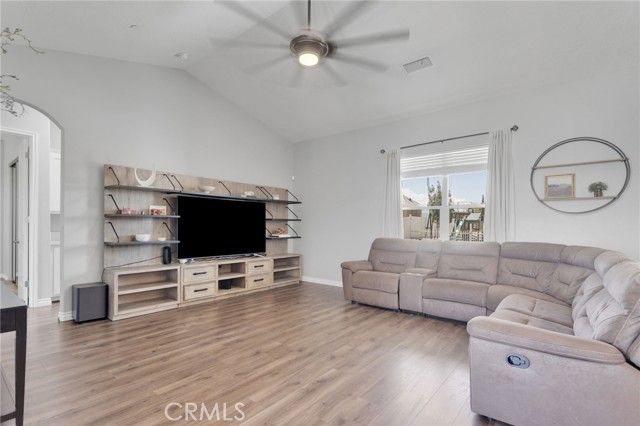 8522 H Avenue, Hesperia, CA 92345