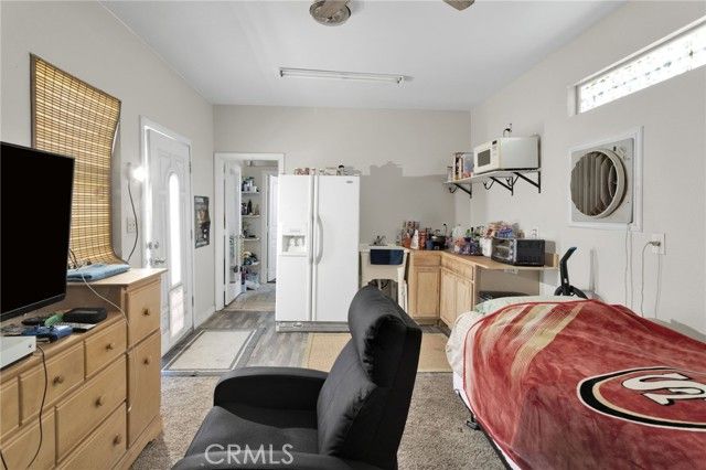 8522 H Avenue, Hesperia, CA 92345