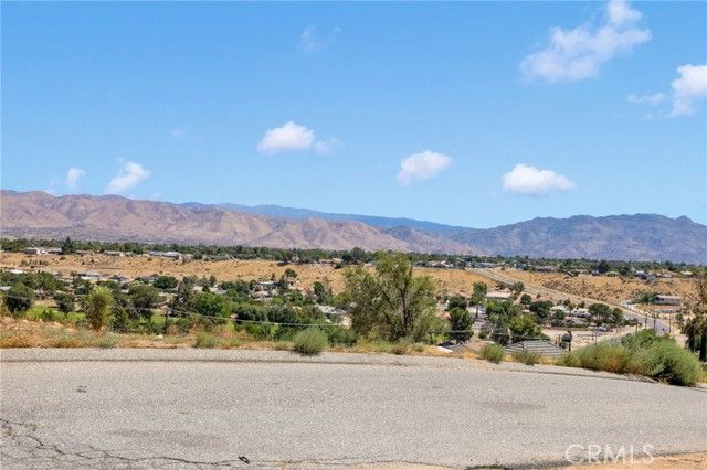 8522 H Avenue, Hesperia, CA 92345