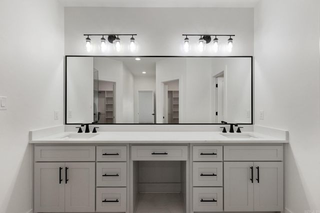 1165 Duke Drive, Bauxite, AR 72011