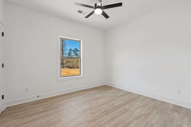 1165 Duke Drive, Bauxite, AR 72011