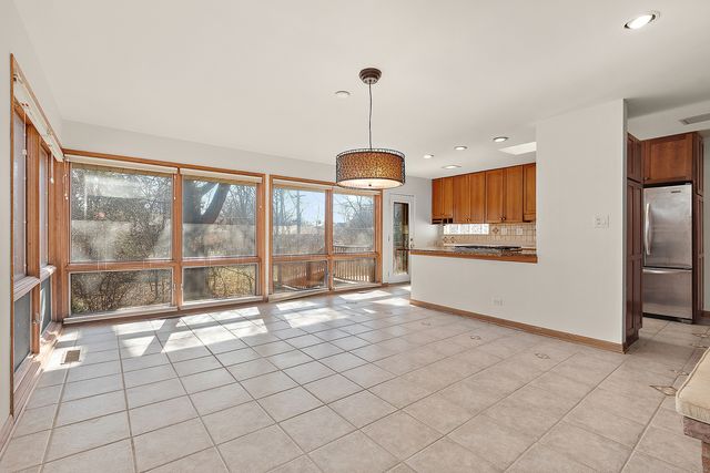 2708 Hawthorne Lane, Flossmoor, IL 60422