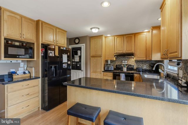 507 CLERMONT DR, Harrisburg, PA 17112
