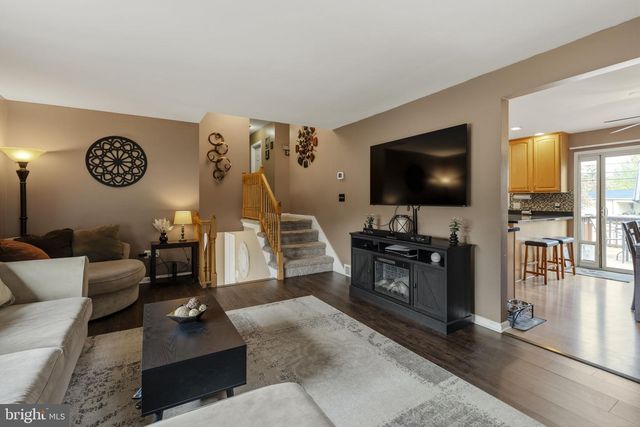 507 CLERMONT DR, Harrisburg, PA 17112