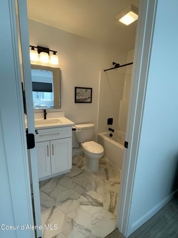 3696 N Torrey Pine LN, Coeur D'alene, ID 83815