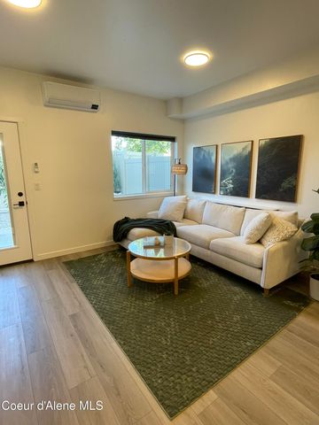 3696 N Torrey Pine LN, Coeur D'alene, ID 83815