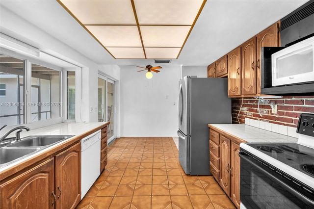 4770 SW 70th Terrace, Davie, FL 33314