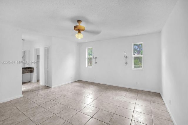 4770 SW 70th Terrace, Davie, FL 33314
