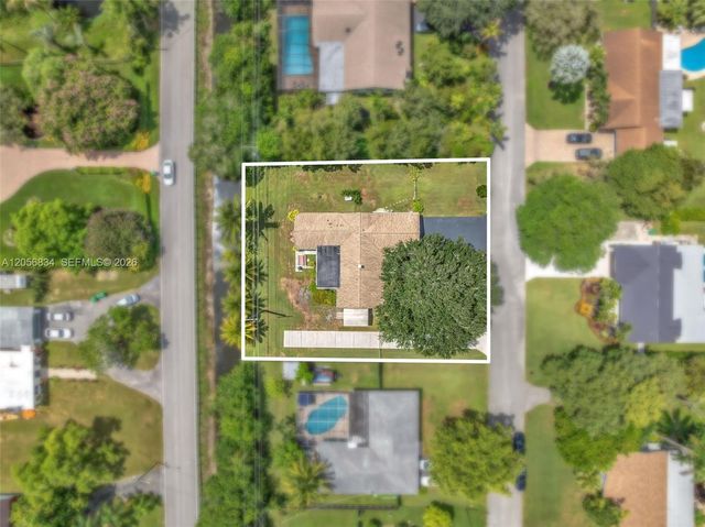 4770 SW 70th Terrace, Davie, FL 33314