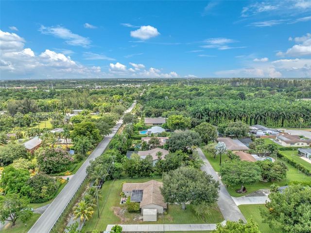4770 SW 70th Terrace, Davie, FL 33314
