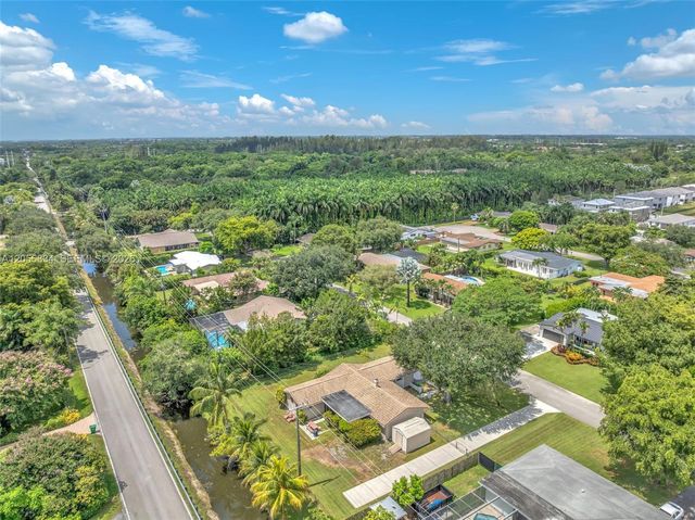 4770 SW 70th Terrace, Davie, FL 33314