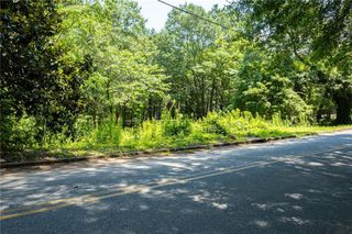 1095 Northwest Drive, Atlanta, GA 30318