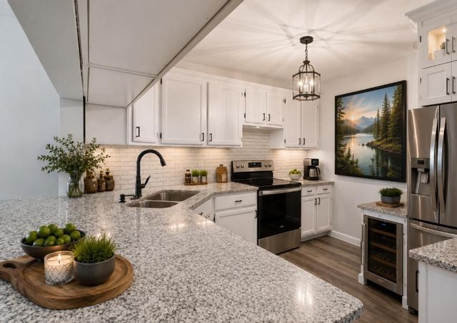 5942 Fernwood Street, Shoreview, MN 55126