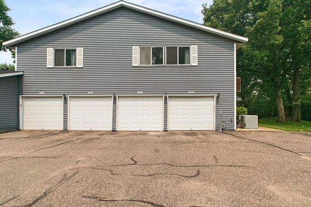 5942 Fernwood Street, Shoreview, MN 55126
