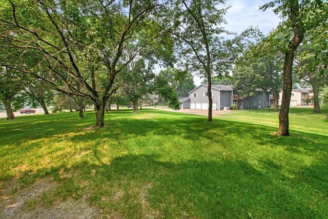5942 Fernwood Street, Shoreview, MN 55126