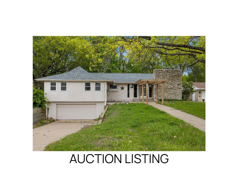 200 CAMPANILE Drive, East Peoria, IL 61611
