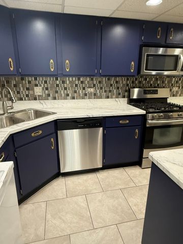400 Park Avenue 618, Calumet City, IL 60409