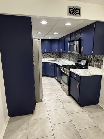 400 Park Avenue 618, Calumet City, IL 60409