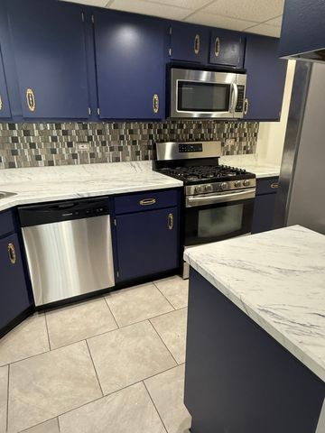 400 Park Avenue 618, Calumet City, IL 60409