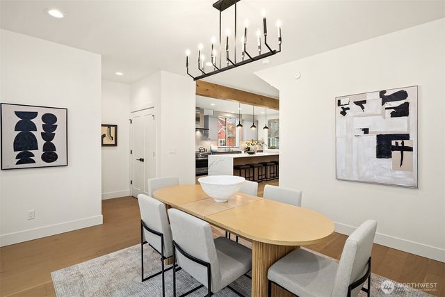 4406 1st Avenue NE, Seattle, WA 98105