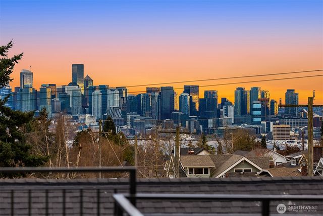 4406 1st Avenue NE, Seattle, WA 98105