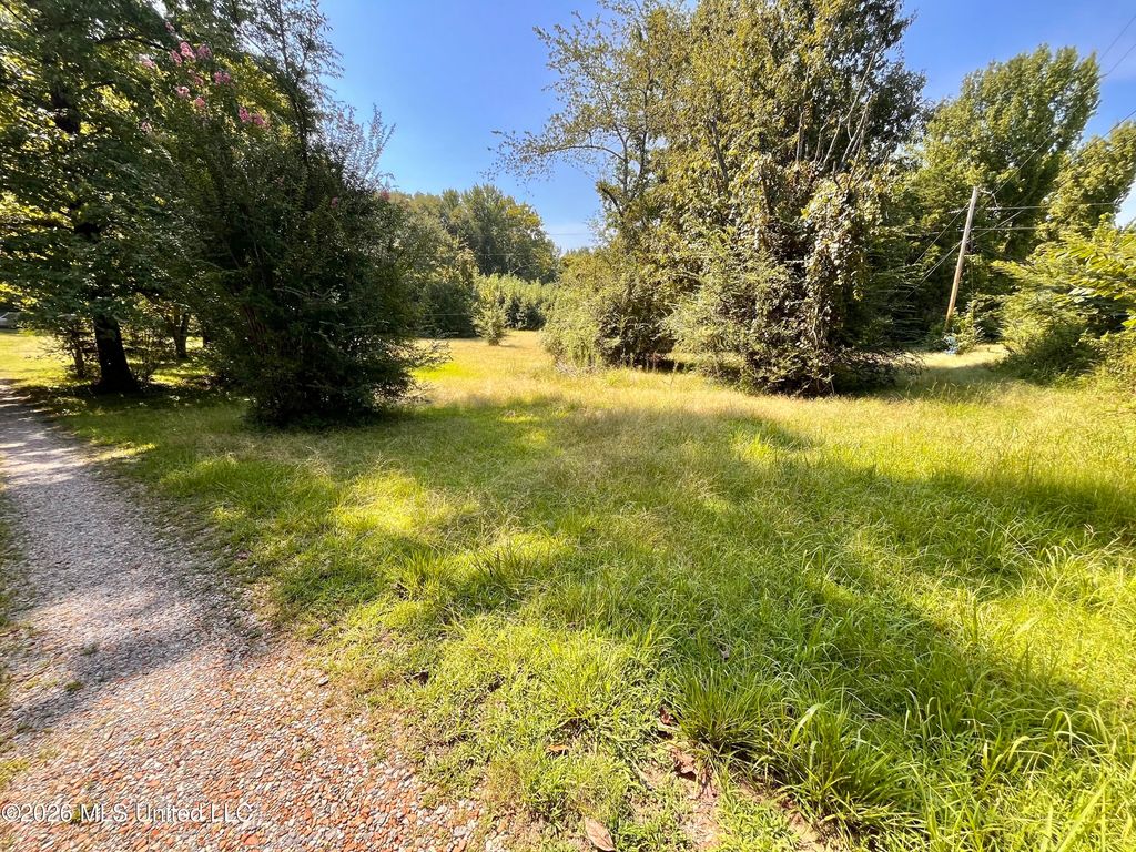 77 Lenzi Road, Byhalia, MS 38611 — exterior