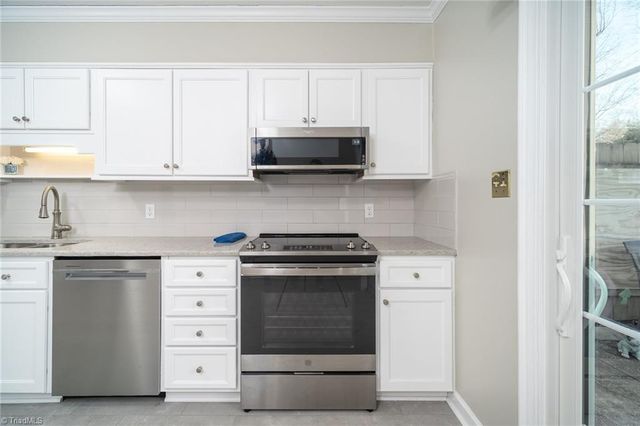 12 Brownstone Lane, Greensboro, NC 27410